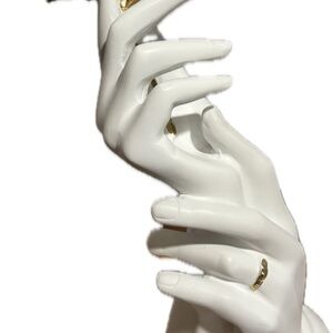 Elegant Gold Women's Ring